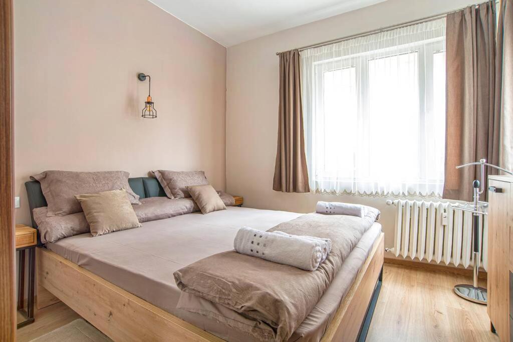 Elegant & Stylish 2 Bedroom Top Central Apartment Szófia Kültér fotó